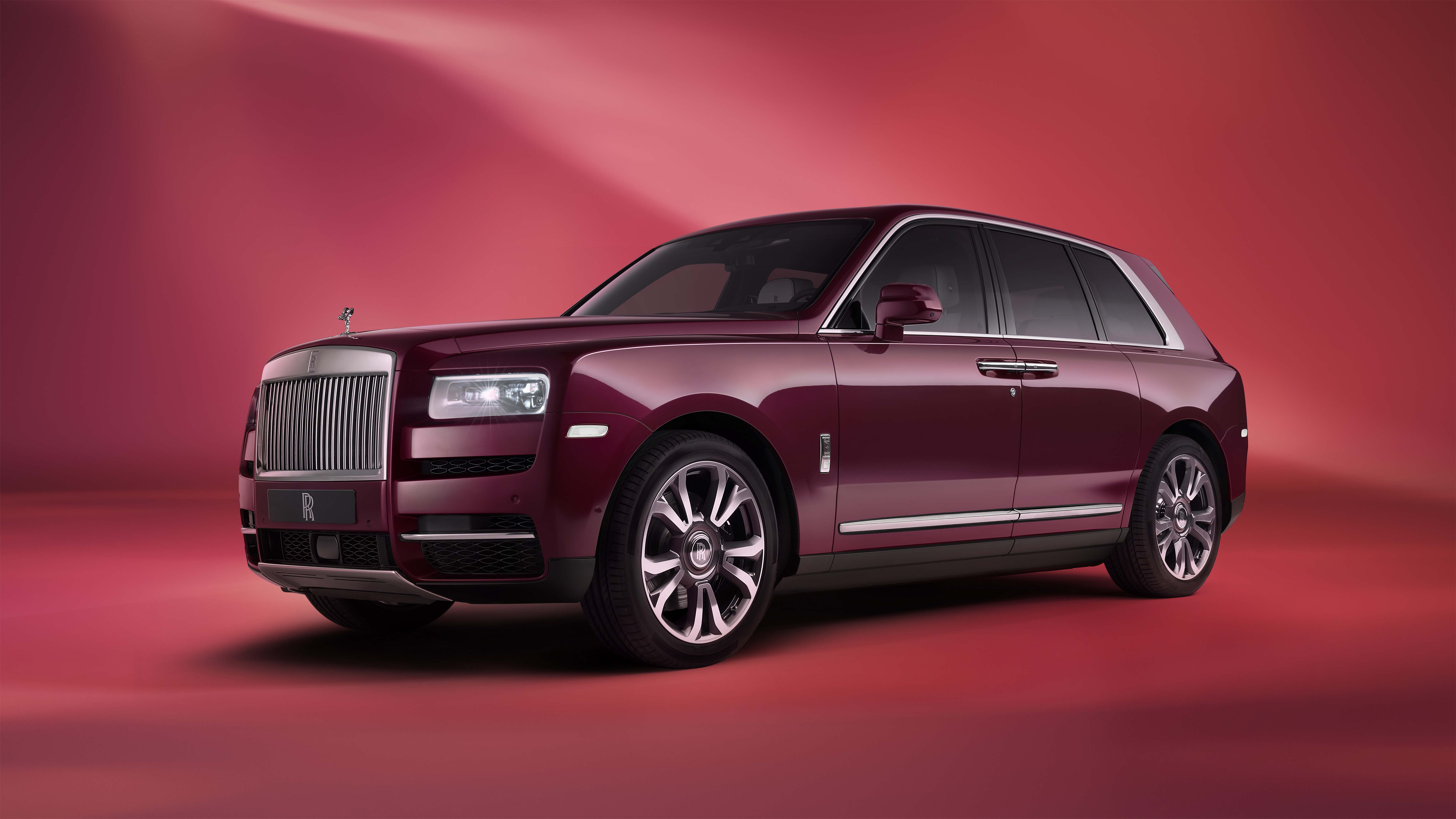 ROLLS-ROYCE RA MẮT CULLINAN INSPIRED BY FASHION VỚI CÁC PHIÊN BẢN ‘MAY ĐO SẴN’ CHO CÁC NHÀ SƯU TẦM